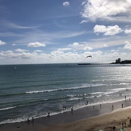 Appartement T2 Refait A Neuf Avec Balcon Face Mer Et Ascenseur, Au Coeur Des Sables-D'Olonne - Fr-1-485-70 لي سابلِ دولونْ المظهر الخارجي الصورة